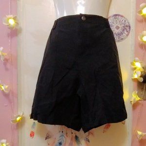 Chinfun (XL) Shorts - Black